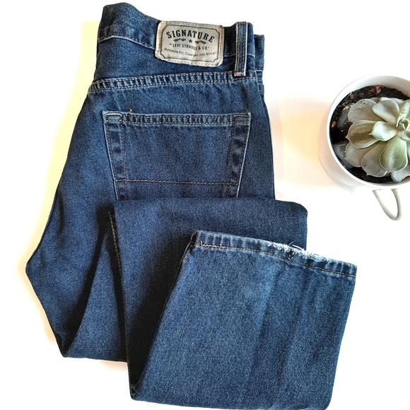 Levi's Denim - Levi's signature regular denim Jean's